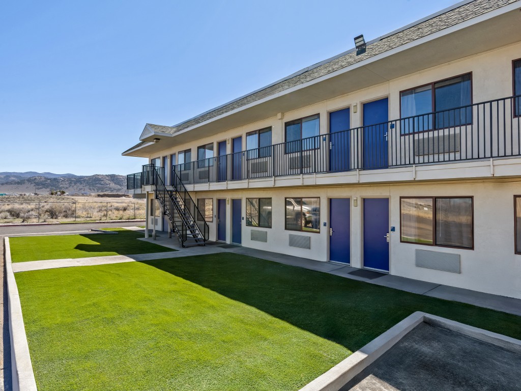 Exterior view of Park Inn, a top choice for Wells Nevada Hotels.