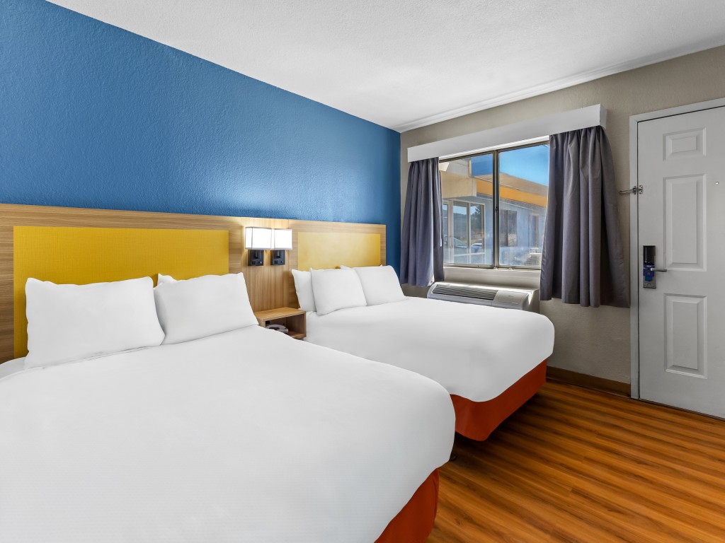 Hotel Rooms in Wells NV with modern decor and comfortable furnishings.
